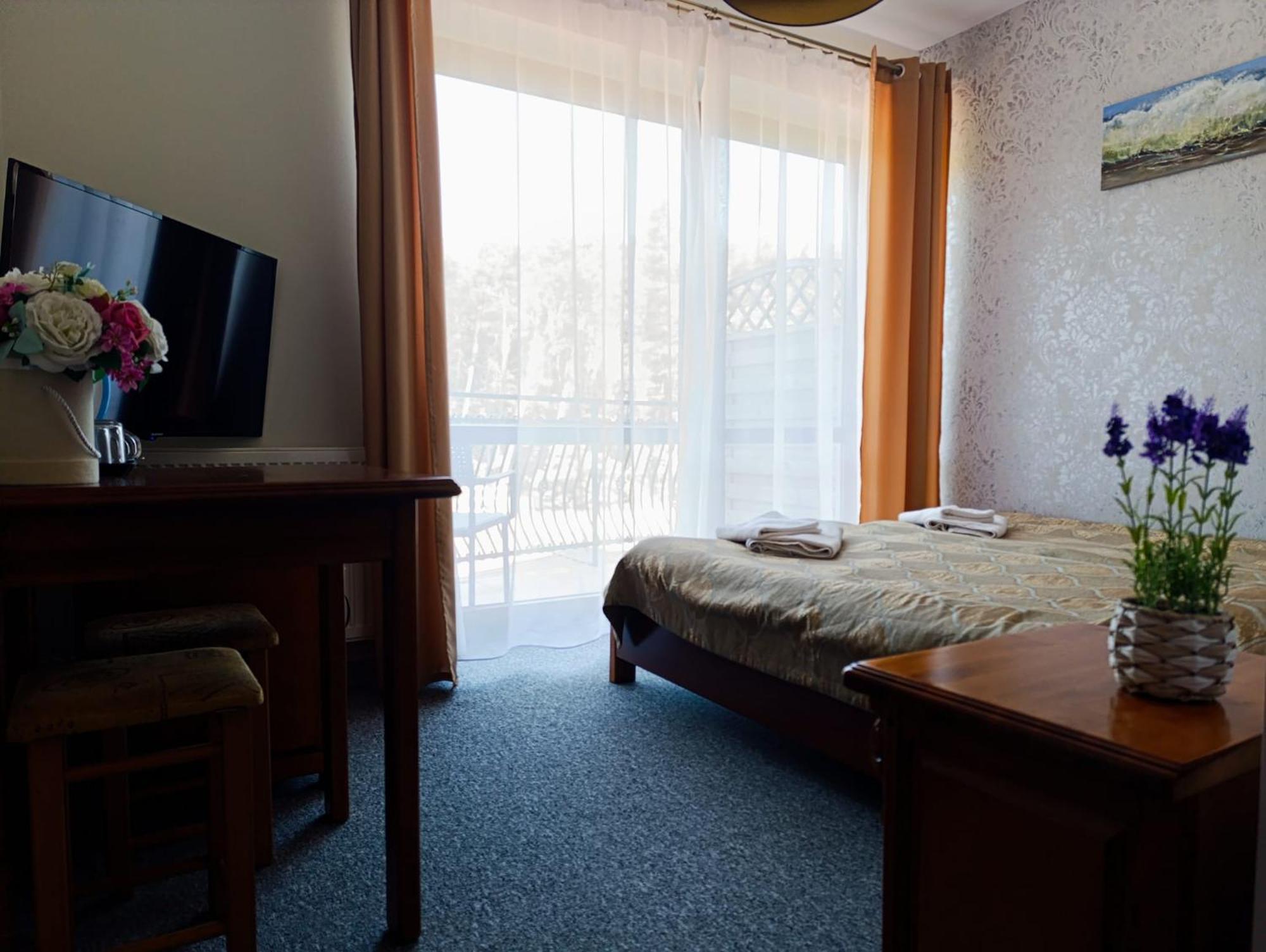 Dworek Bursztynowy 2* Karwia