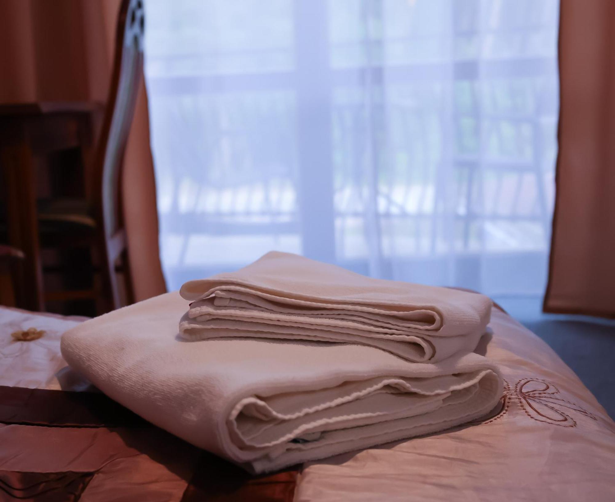 Dworek Bursztynowy Bed & Breakfast Karwia